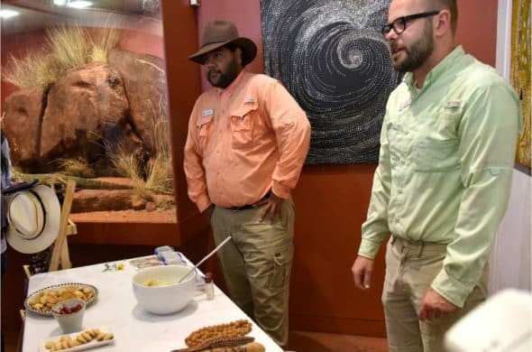 エアーズロック・ブッシュフード