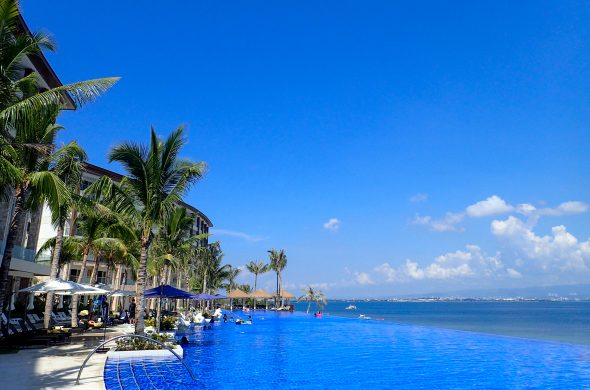 infinity pool dusit thani mactan cebu hotel