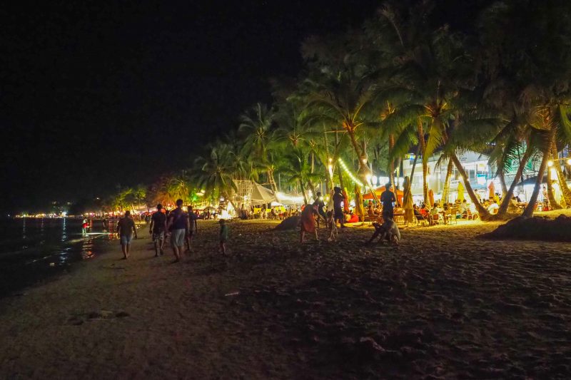 beach at boracay philippines