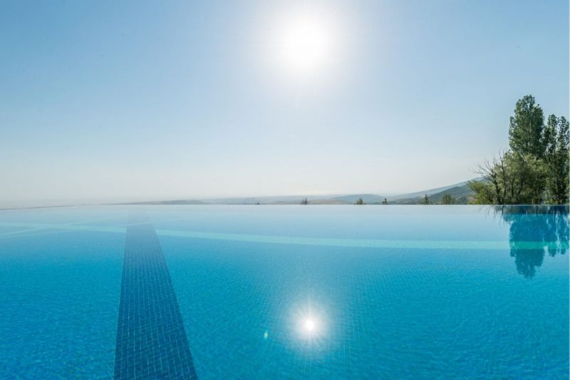 infinity pool2