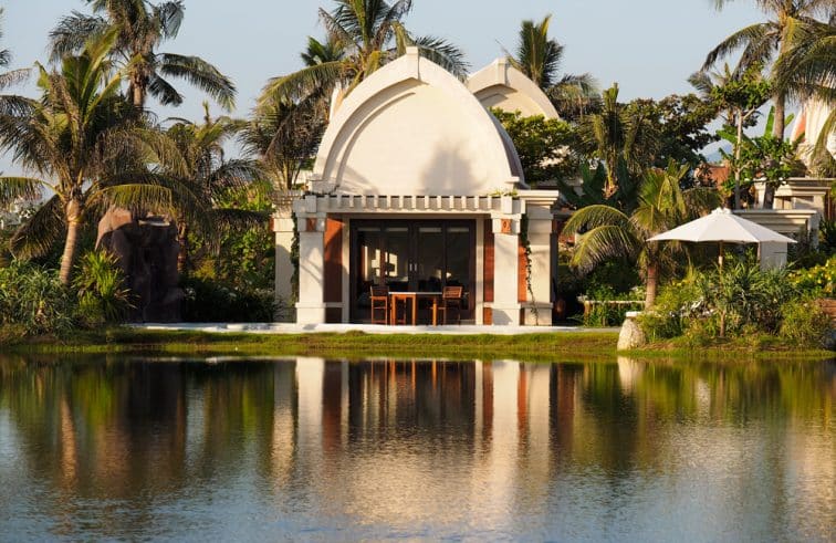 プルクラリゾートダナンのプールガーデンヴィラ
