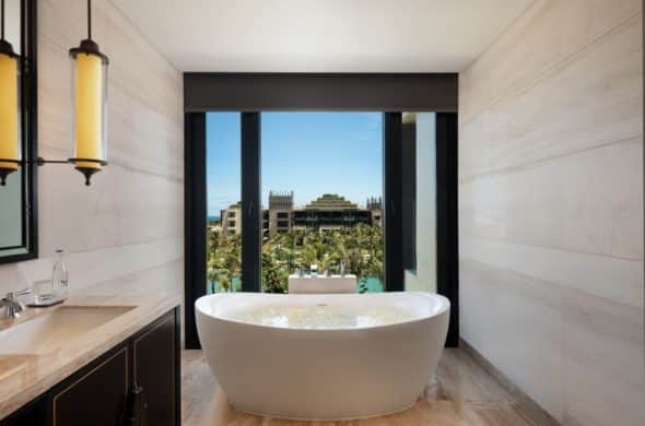 The Apurva Kempinski Bali_Grand Deluxe Ocean Court Bathroom 2