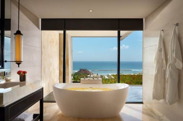 The Apurva Kempinski_Honeymoon Set Up