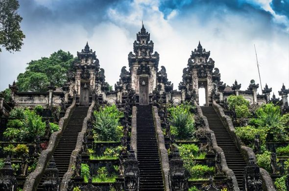プナタラン・アグン寺院