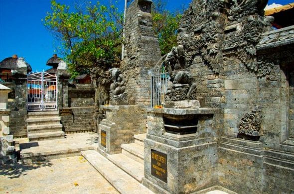 ウルワツ寺院