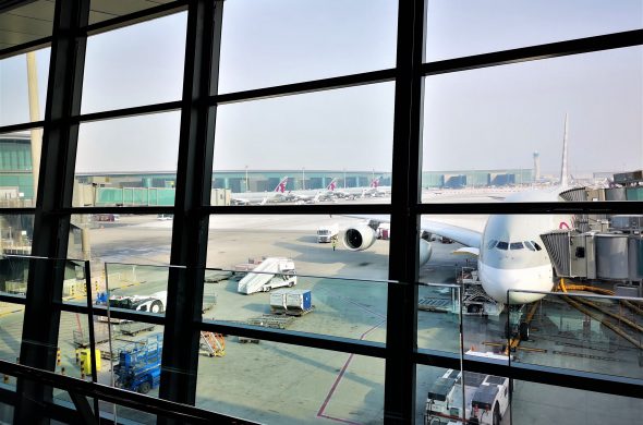 カタール航空パリ行き