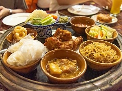 北タイ伝統のカントーク料理