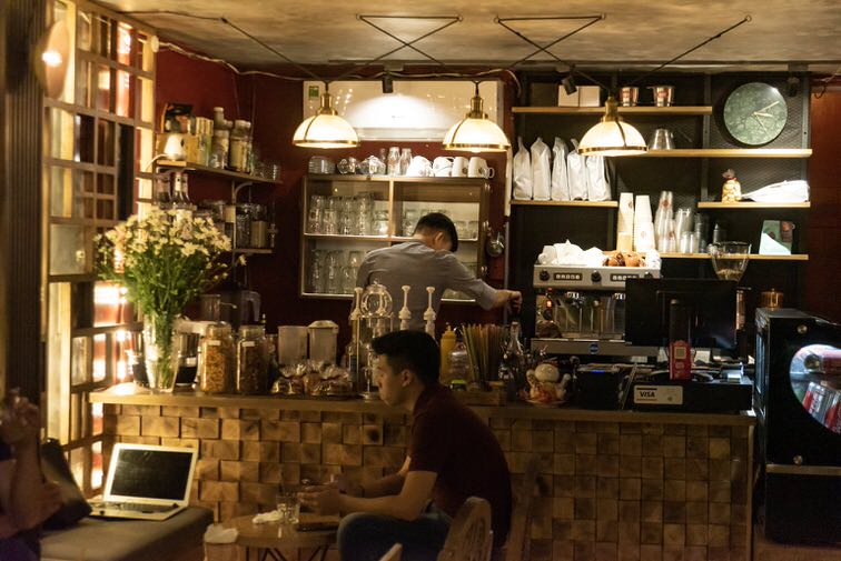 lela coffee in hanoi　内部
