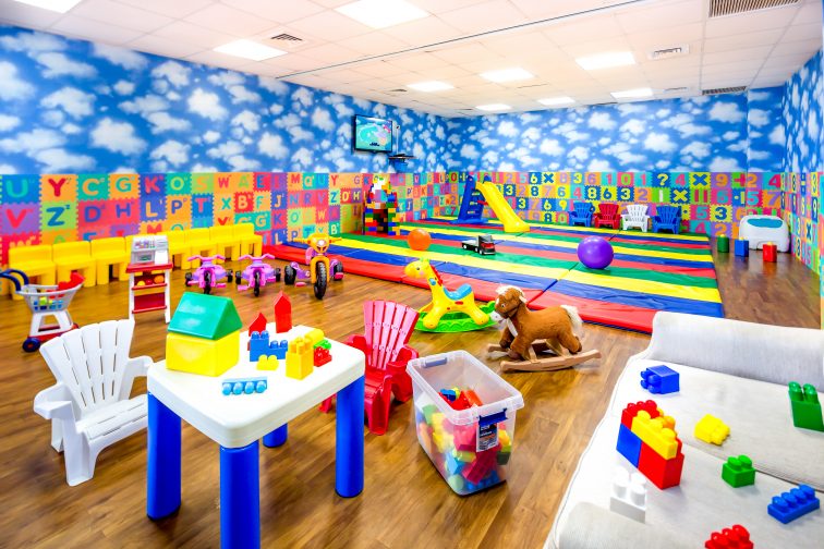 Kid's Playroom (1)