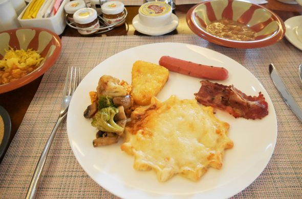 朝食ドーハ スークワキーフブティックホテル