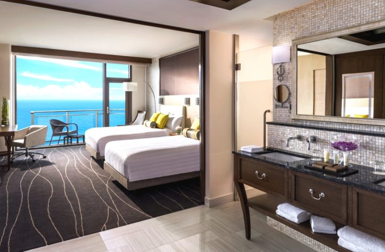 Premiere_Oceanfront_Room