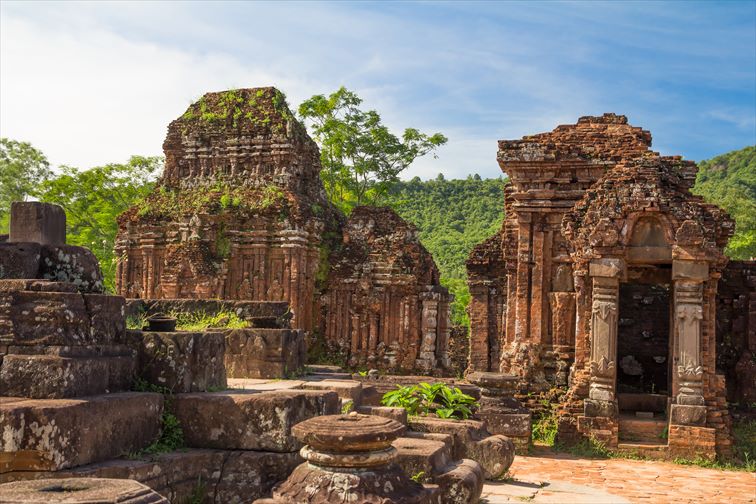 ベトナムの異国情緒あふれる遺跡群