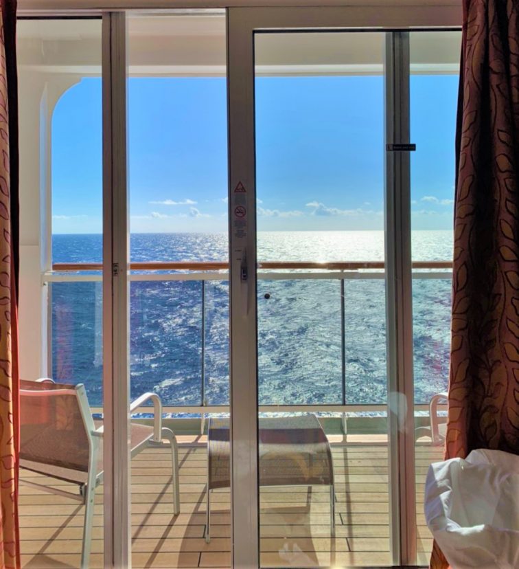 クルーズ バルコニー付きキャビン