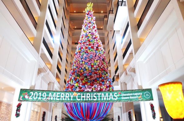 巨大なクリスマスツリー