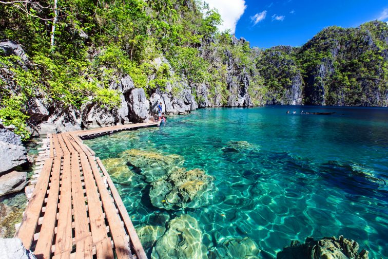 islandhopping tour in coron2