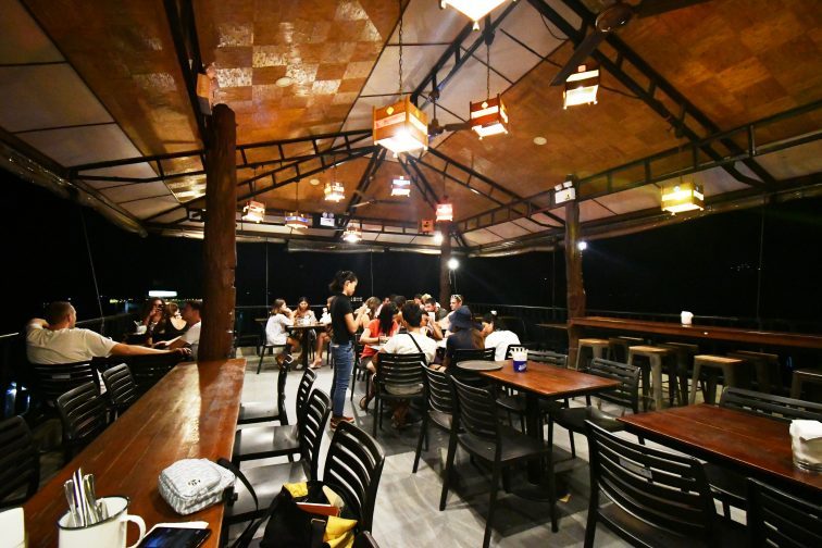 rooftop restaurant in coron