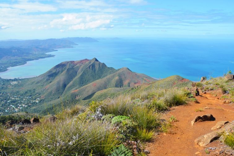 11 montains in _New Caledonia