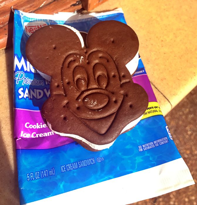 ディズニー・スナック
