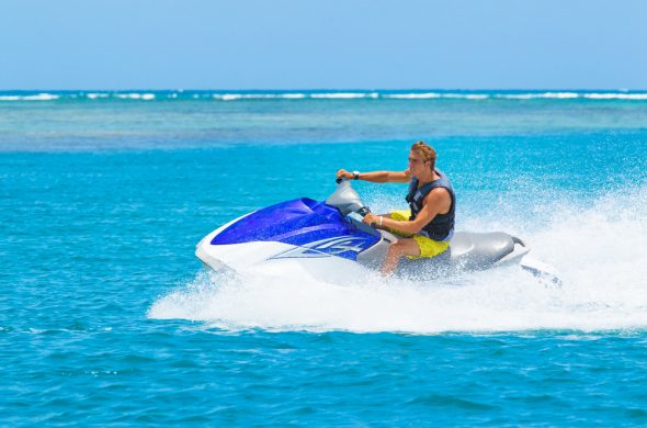 2_New Caledonia jetski