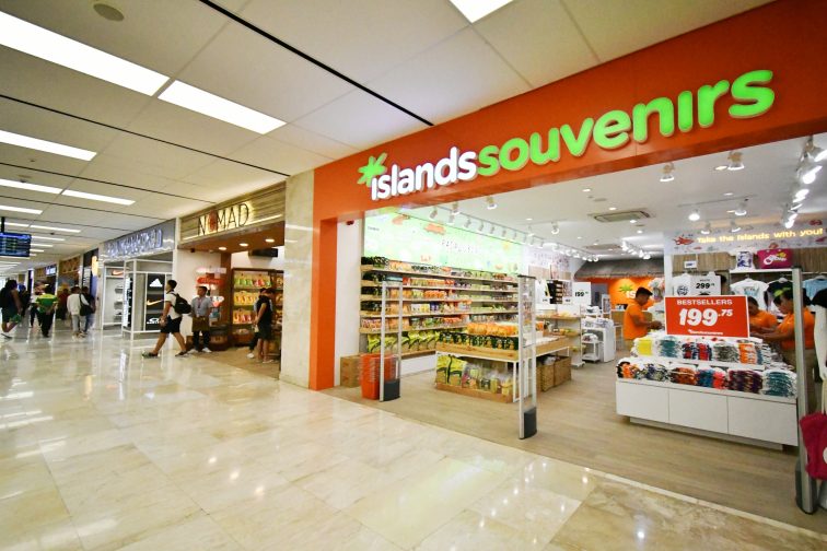 shops in the airport