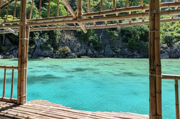 chill at the floating house