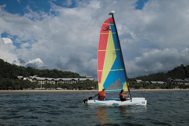 海水浴だけでなくマリンスポーツも楽しめる