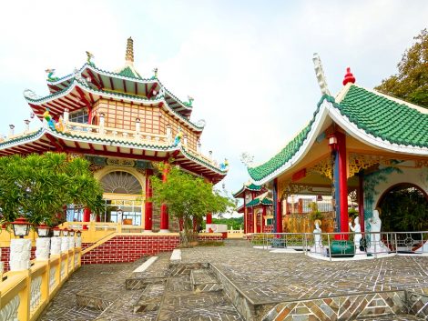 Taoist Temple in Cebu tour