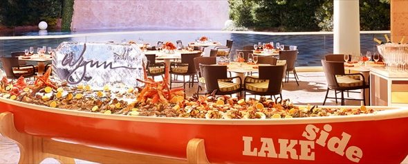 ハワイで獲れた新鮮な魚介類が食べられるシーフードレストラン「Lakeside」