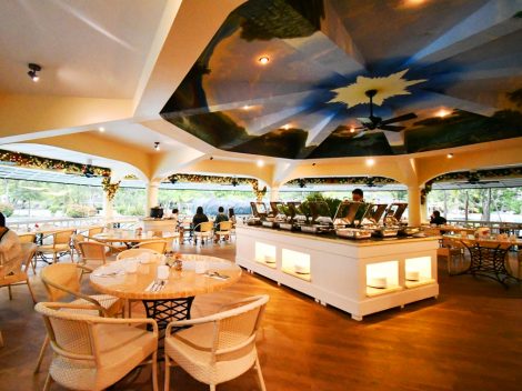 plantation bay hotel cebu restaurants