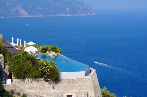 イタリアの世界遺産アマルフィ海岸のおすすめ絶景・高級ラグジュアリーホテル7選