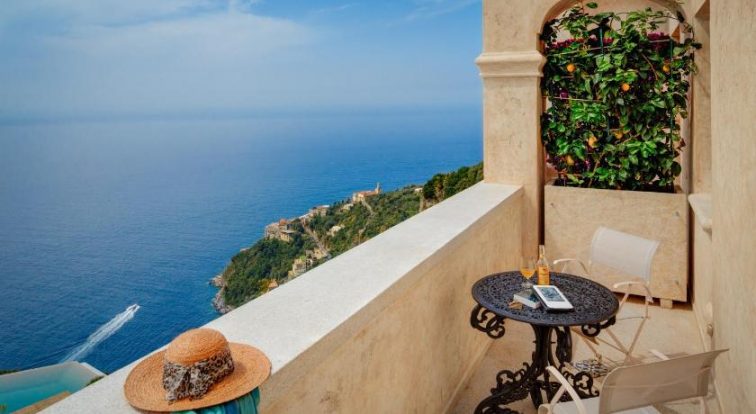 アマルフィ ホテル