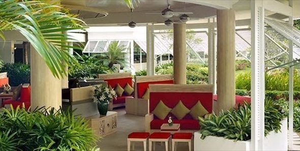 ゴールデン サンズ リゾート バイ シャングリラ（Golden Sands Resort by Shangri-La）のロビー