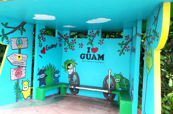 6_colorful bus stop