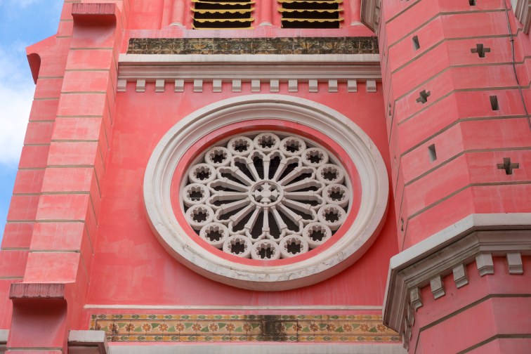 ホーチミン　タンディン教会 The Tan Dinh parish church