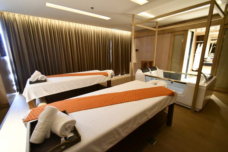 spa for couple at dusit thani