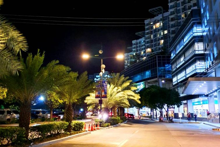 mactan new town at night3