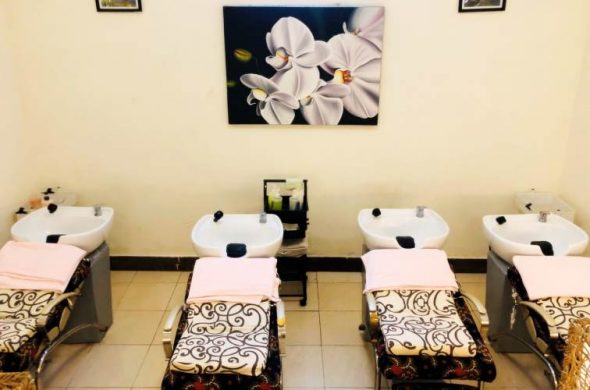 salon room