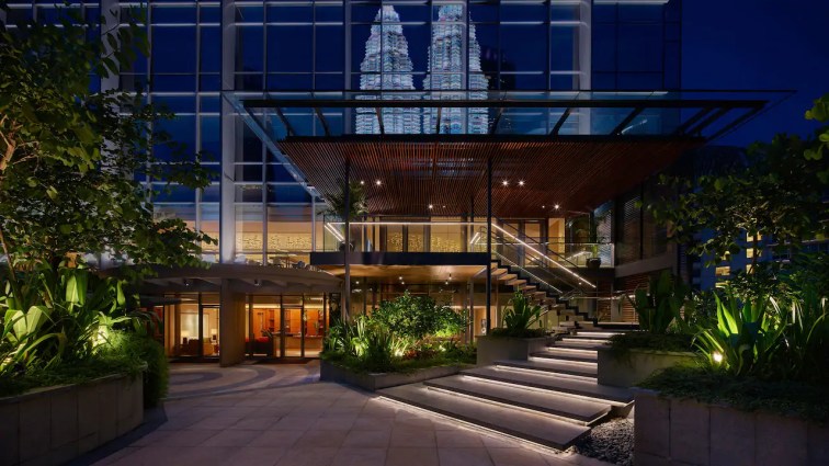 グランドハイアットクアラルンプールGrand-Hyatt-Kuala-Lumpur-P258-Poolside-Residence-Facade