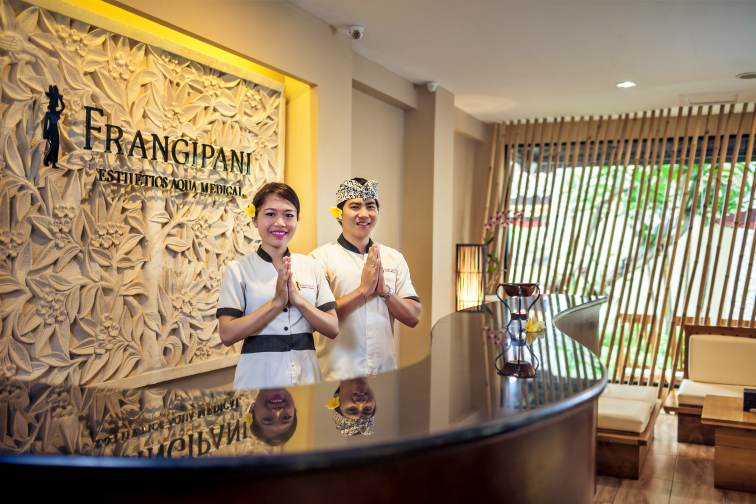 lobby at vip room (1) フランジパニ