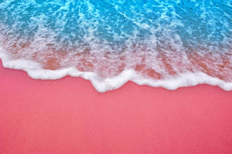 komodo pink beach3