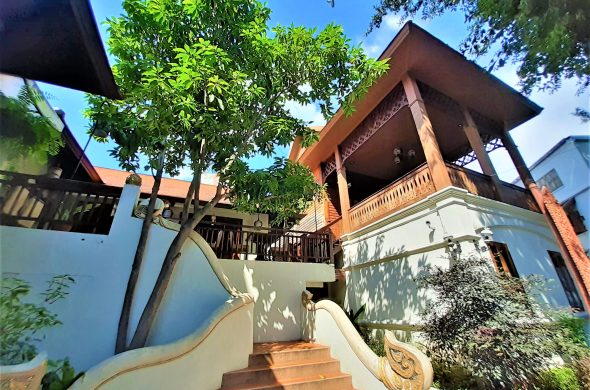 チェンマイ De Naga Hotel Chiang Mai