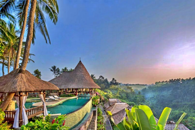 ヴァイスロイ sunrise-at-viceroy-bali