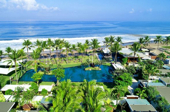 the-samaya-seminyak-arieal-view-of-main-swimming-pool-and-the-beac-1538489040
