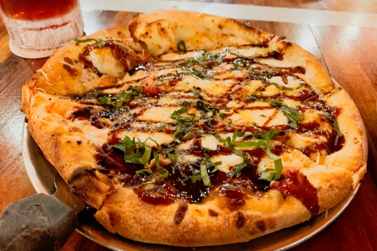 cona pizza hawaii