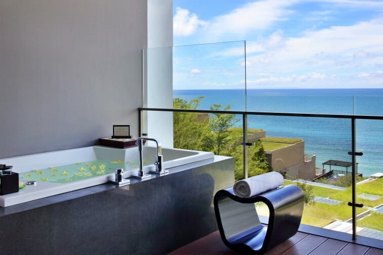 Ocean View Suites Jacuzzi
