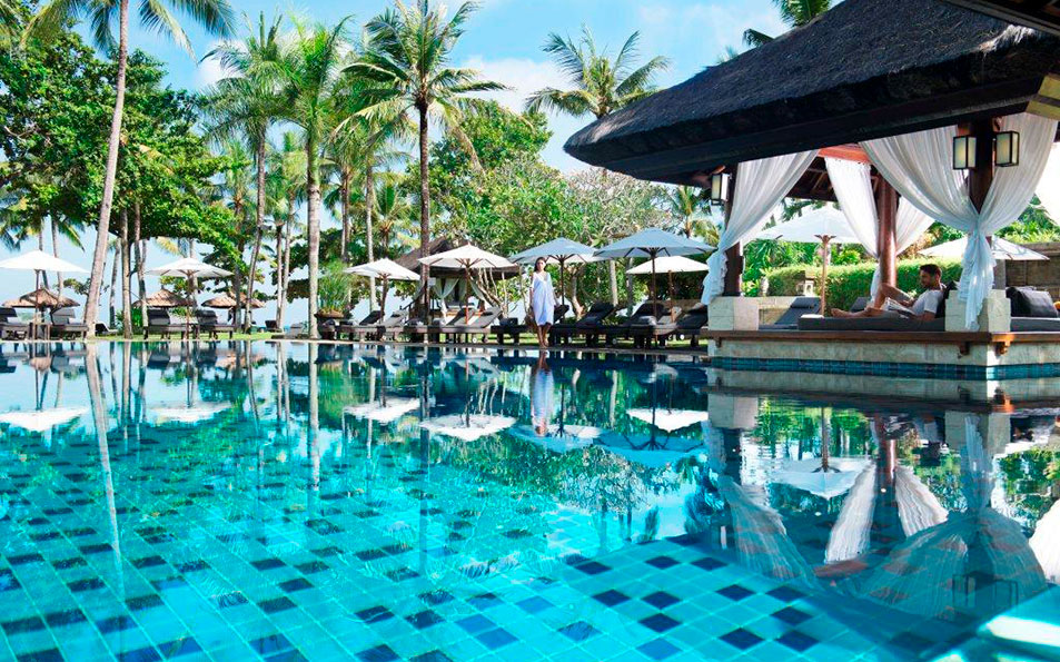 インターコンチ20-Club Pool