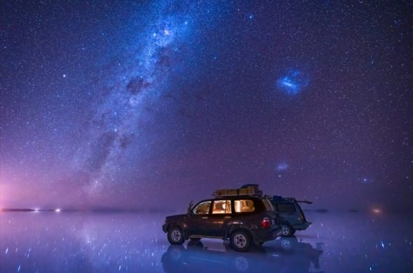 ウユニ塩湖の幻想的な星空