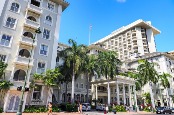 Moana Surfrider, A Westin Resort & Spa entrance