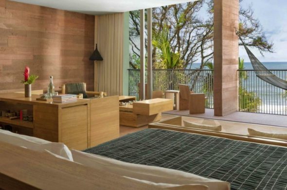 desa-potato-head-seminyak-bali-hotel-potato-head-studios-oceanfront-studio-bathtub-bedroom-livingroom-hammock-highlight-1024x768