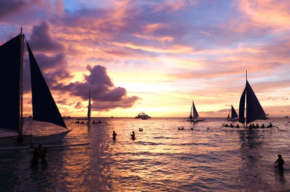 boracay sunset at the white beach